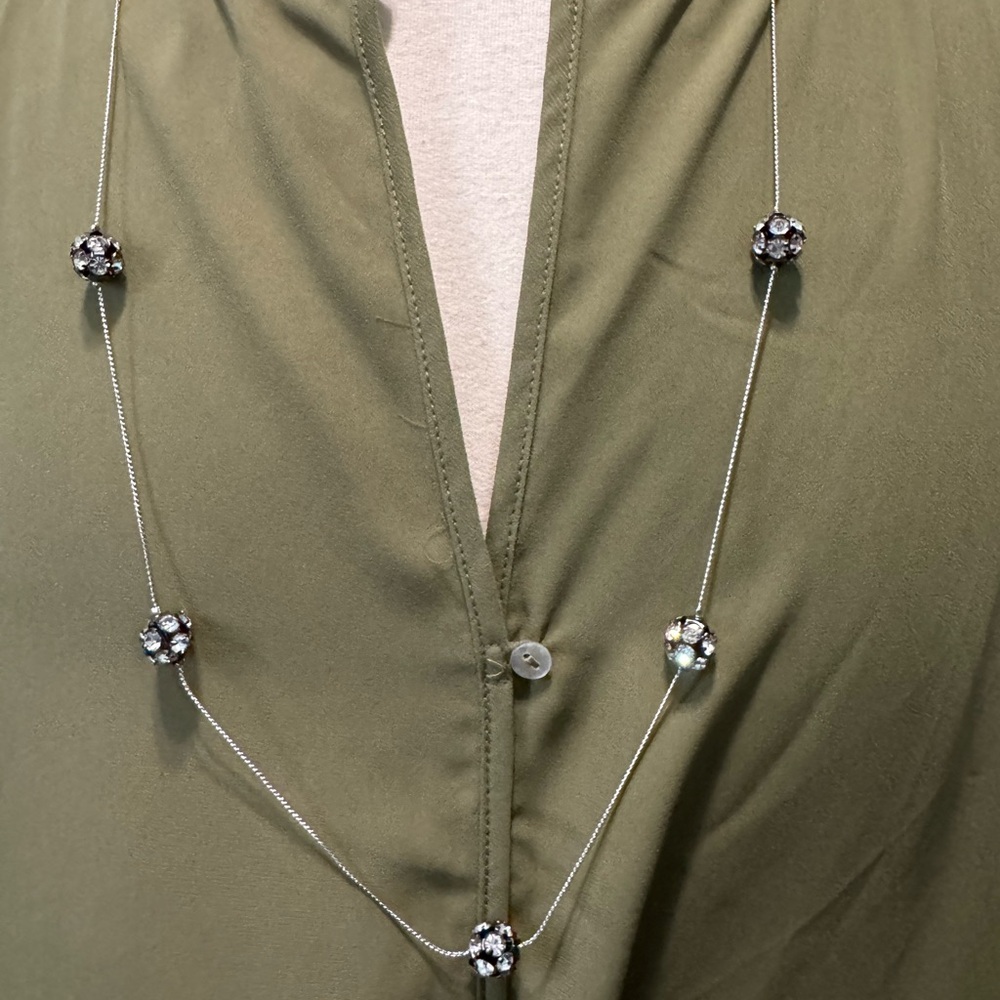 Elegant Silver and Black Crystal Necklace Costume Jewelry